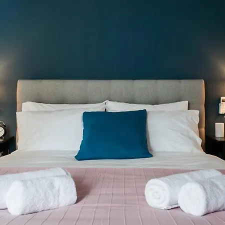 Chic And Cosy Flat In Plaka By Upstreet * Афины