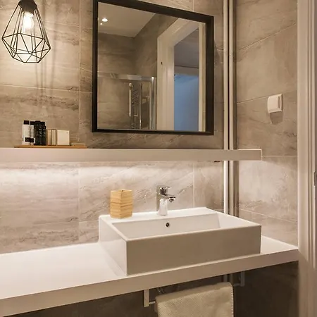 Chic And Cosy Flat In Plaka By Upstreet